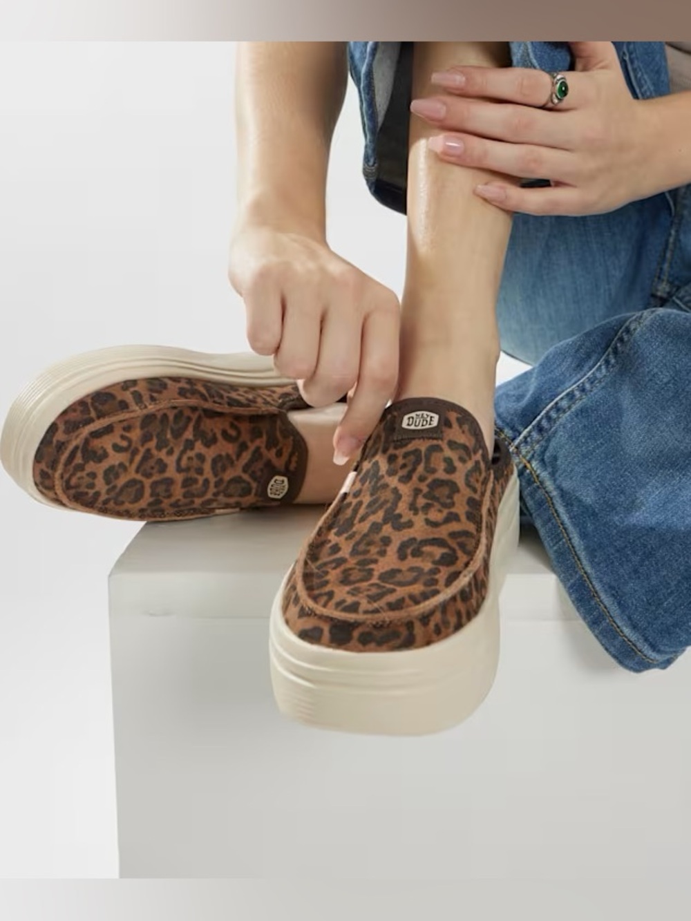 Hey Dude Austin Lift Classic Platform Leopard Slip On Women 8 Brown - Picture 2 of 11